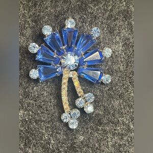 Verified Juliana Book Piece brooch